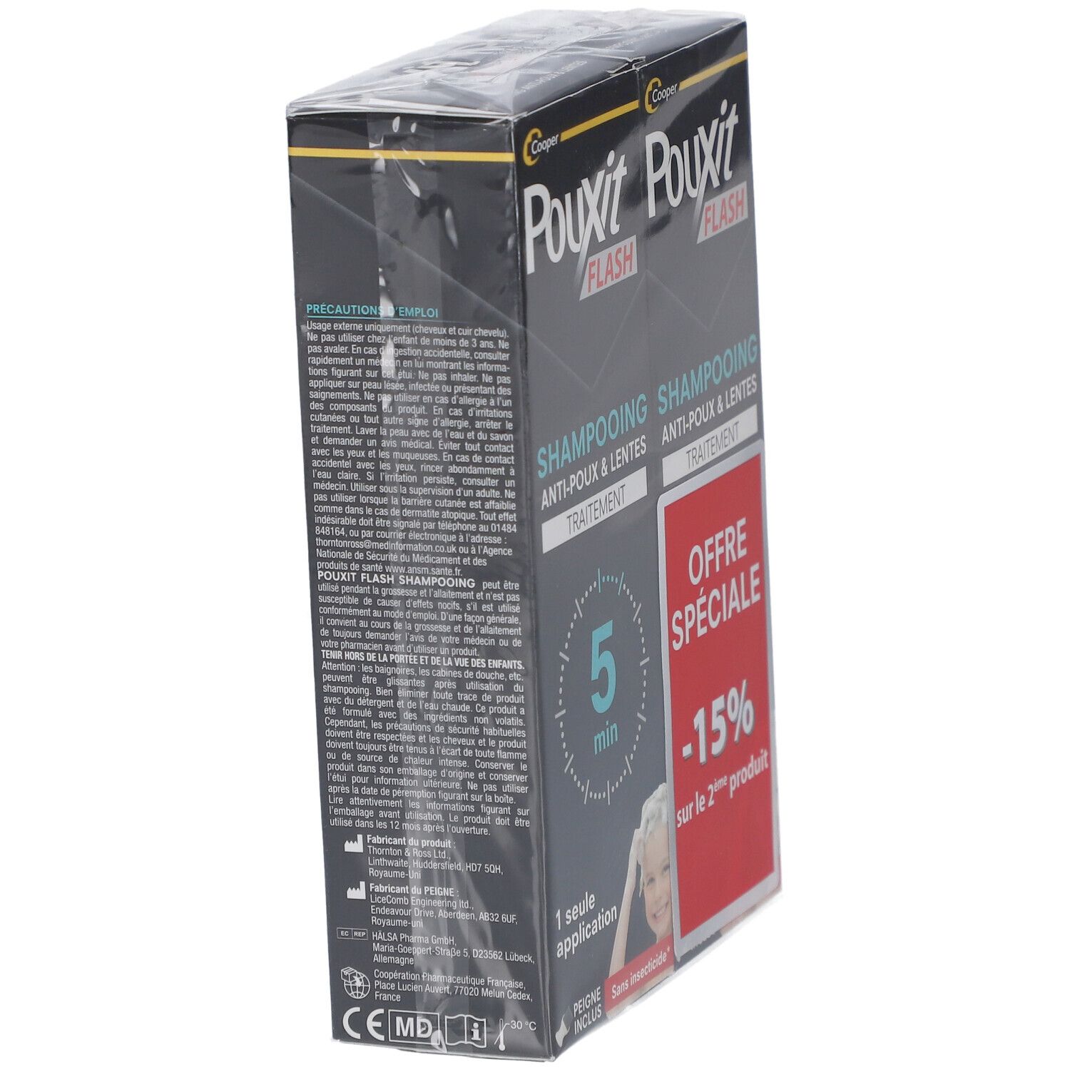 Emballage du produit sous film plastique. Inscription : Pouxit Flash Shampooing, Anti-poux & lentes. Offre spéciale -15% sur le 2ème produit. Vue latérale.