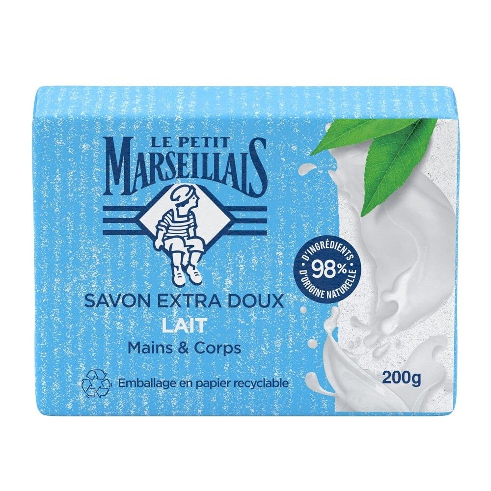 Le Petit Marseillais Savon Extra Doux Lait, 200g. 98% d'ingrédients d'origine naturelle.
