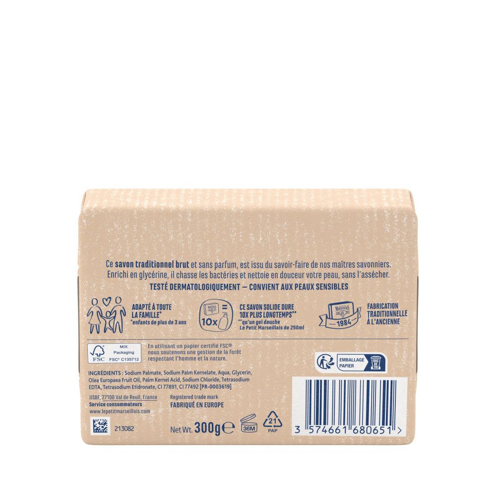 Dos de l'emballage Le Petit Marseillais Savon Brut Tradition. Contient ingrédients et instructions.