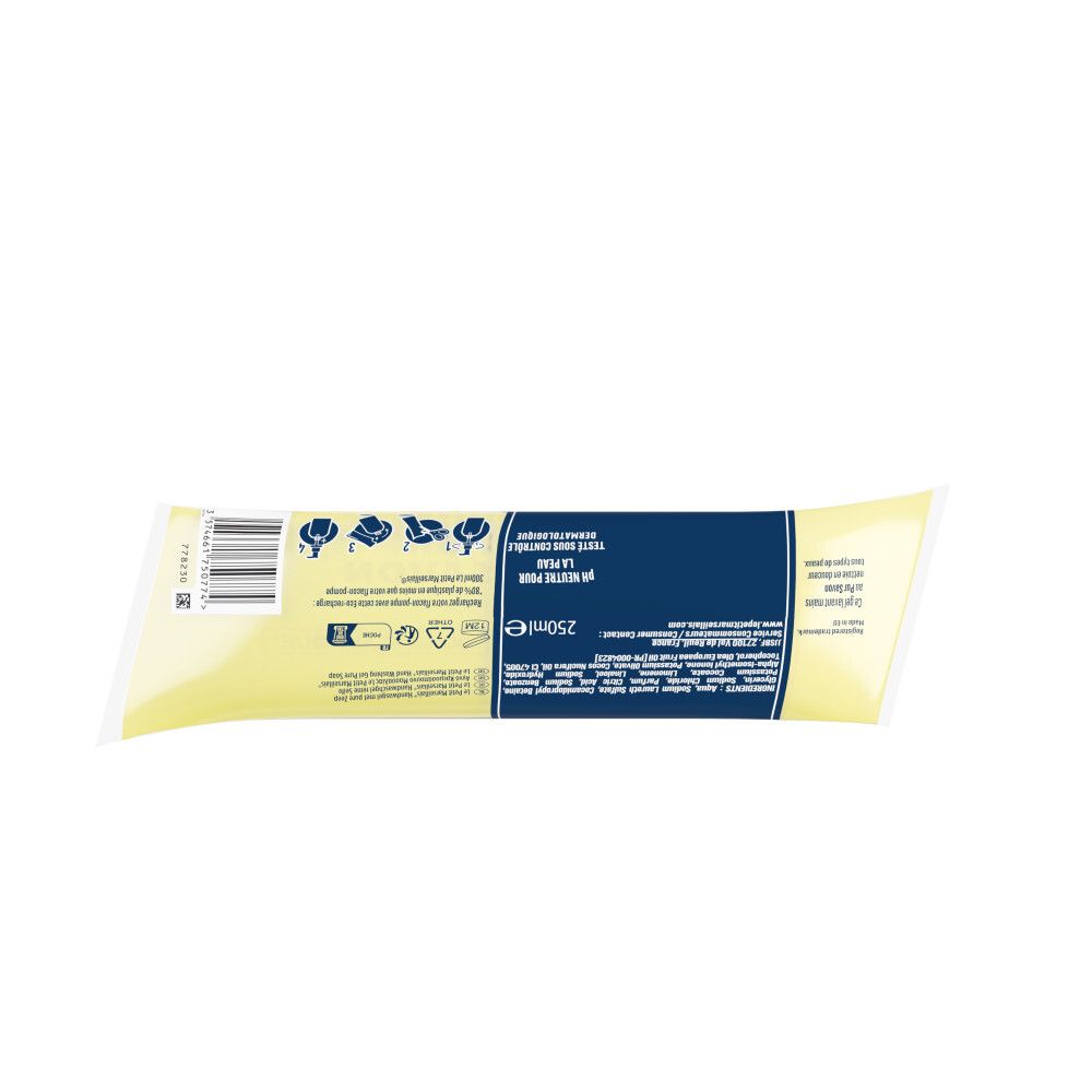Dos de l'éco-recharge de savon liquide Le Petit Marseillais avec code-barres et informations.