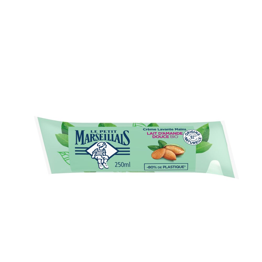 Crème lavante mains Le Petit Marseillais Lait d'Amande Douce, 250ml.