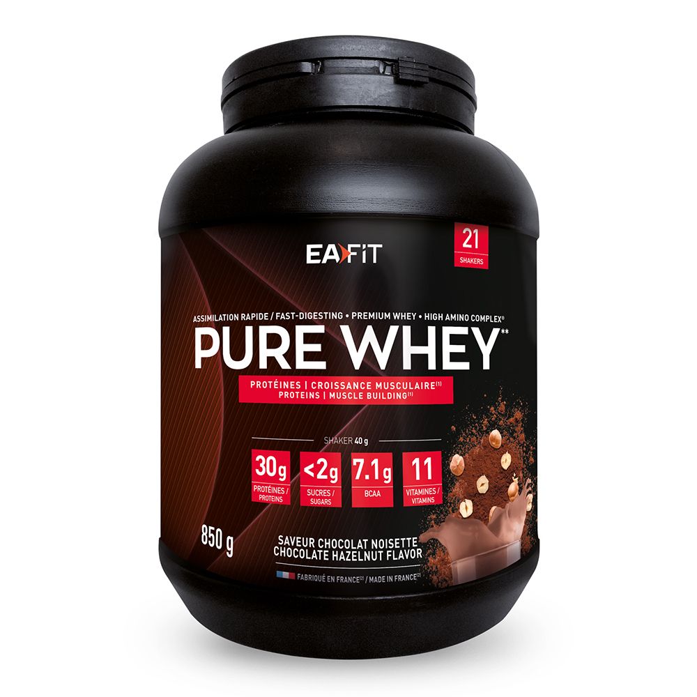 Pot noir EA FIT Pure Whey, goût chocolat noisette. Contient protéines, sucres, BCAA et vitamines. 850g.