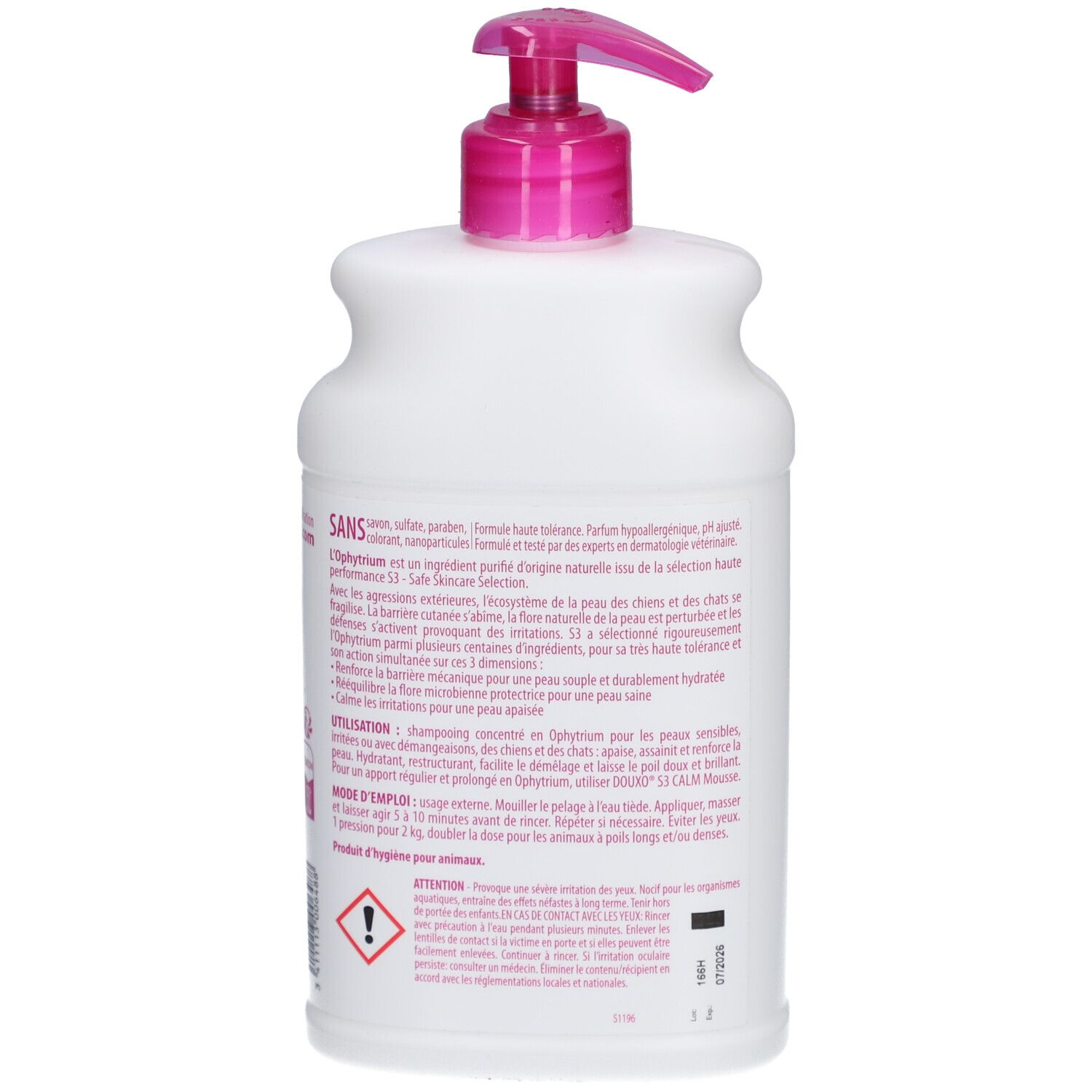 Dos d'un flacon blanc avec pompe rose. Texte et ingrédients imprimés.