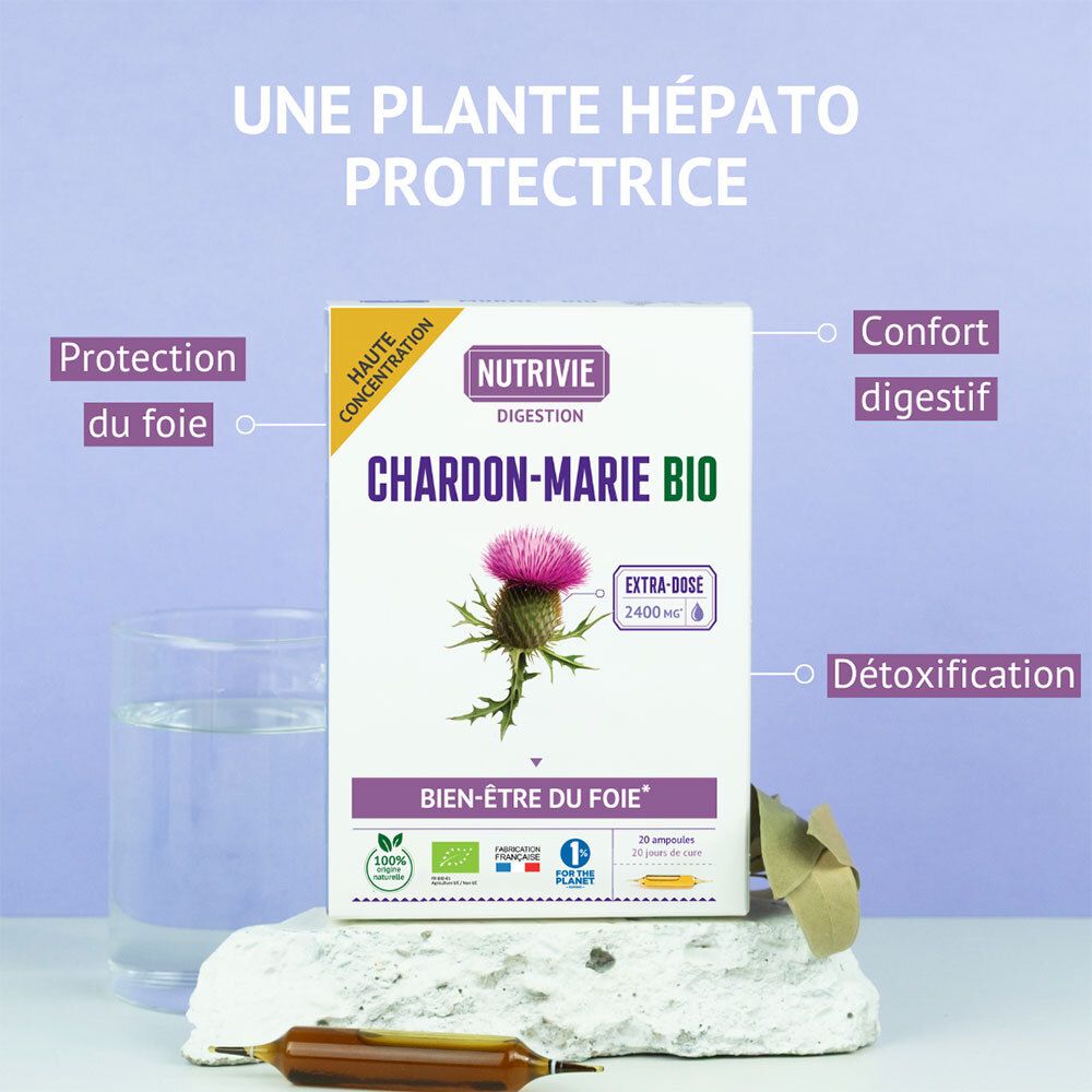 Boîte Nutrivie Chardon-Marie Bio avec ampoules, près d'un verre d'eau et d'une ampoule.