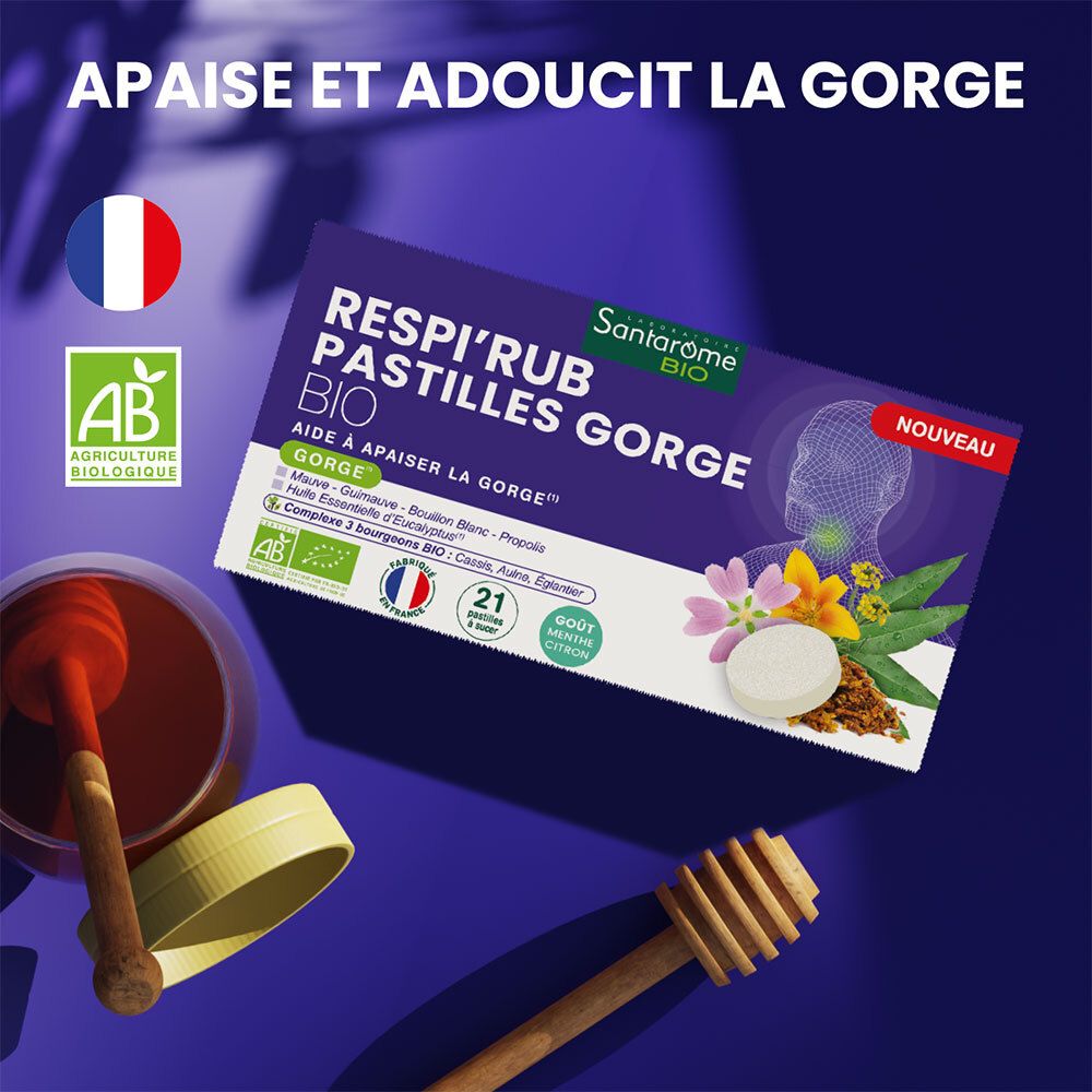 Emballage produit Santarome Respi'Rub Pastilles Gorge Bio. Drapeau français, label AB. Miel et cuillère à miel en arrière-plan.