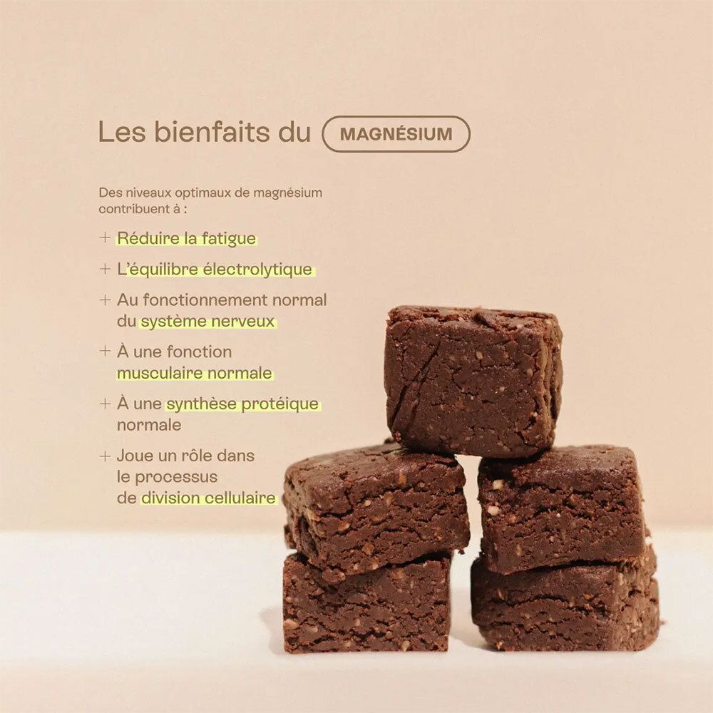Cinq snacks carrés bruns empilés. Texte: "Les bienfaits du Magnésium".