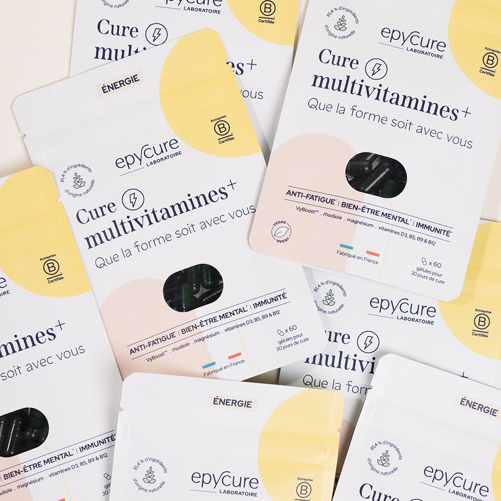 Plusieurs sachets Cure multivitamines+. Inscription: epycure, certification B. Plusieurs sachets.