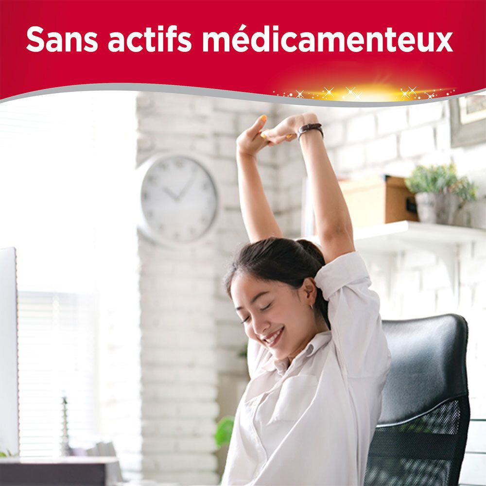 Une femme s'étire à son bureau. Texte : Sans actifs médicamenteux.