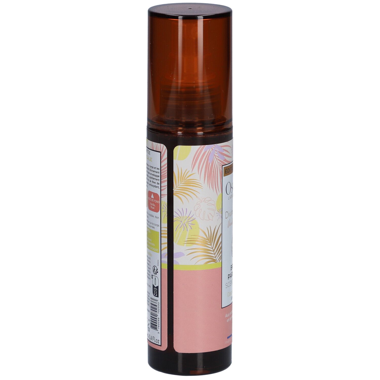 Brume Parfumée, flacon pulvérisateur marron. Vue latérale avec texte et étiquettes. Texte: OSMAE, Divine Escapade, Brume Parfumée, Scented Mist.
