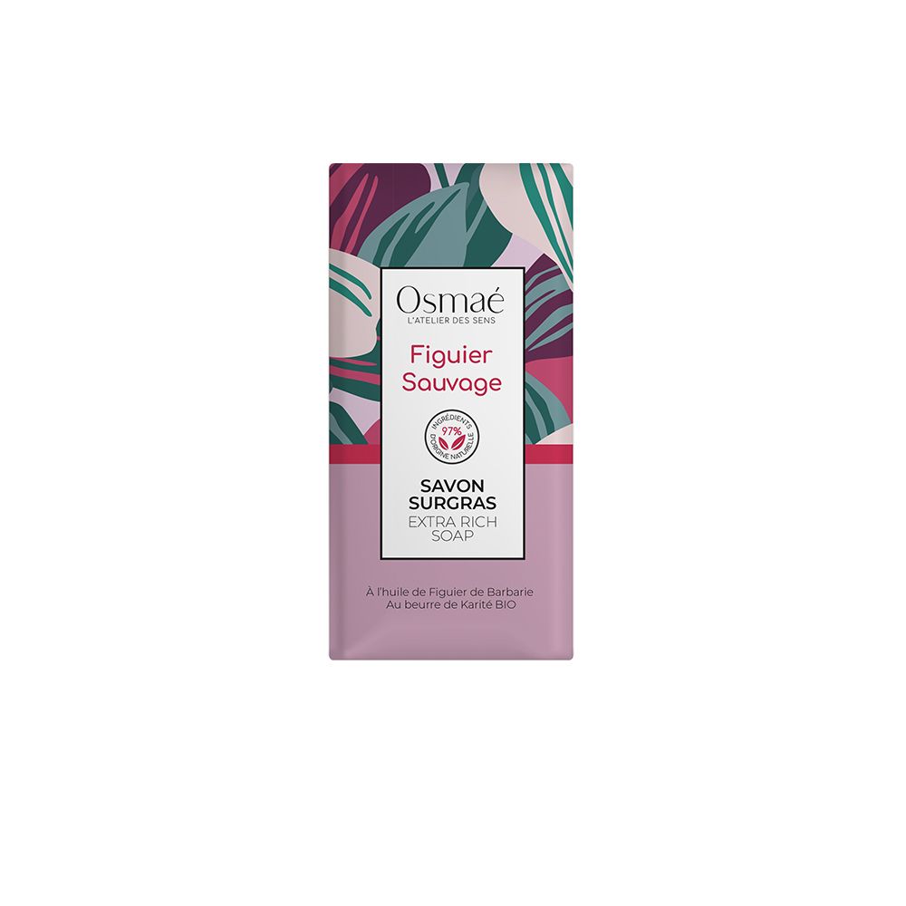 Savon emballé avec motif floral. Texte: Figuier Sauvage, Savon Surgras, Extra Rich Soap. Marque: Osmaé.