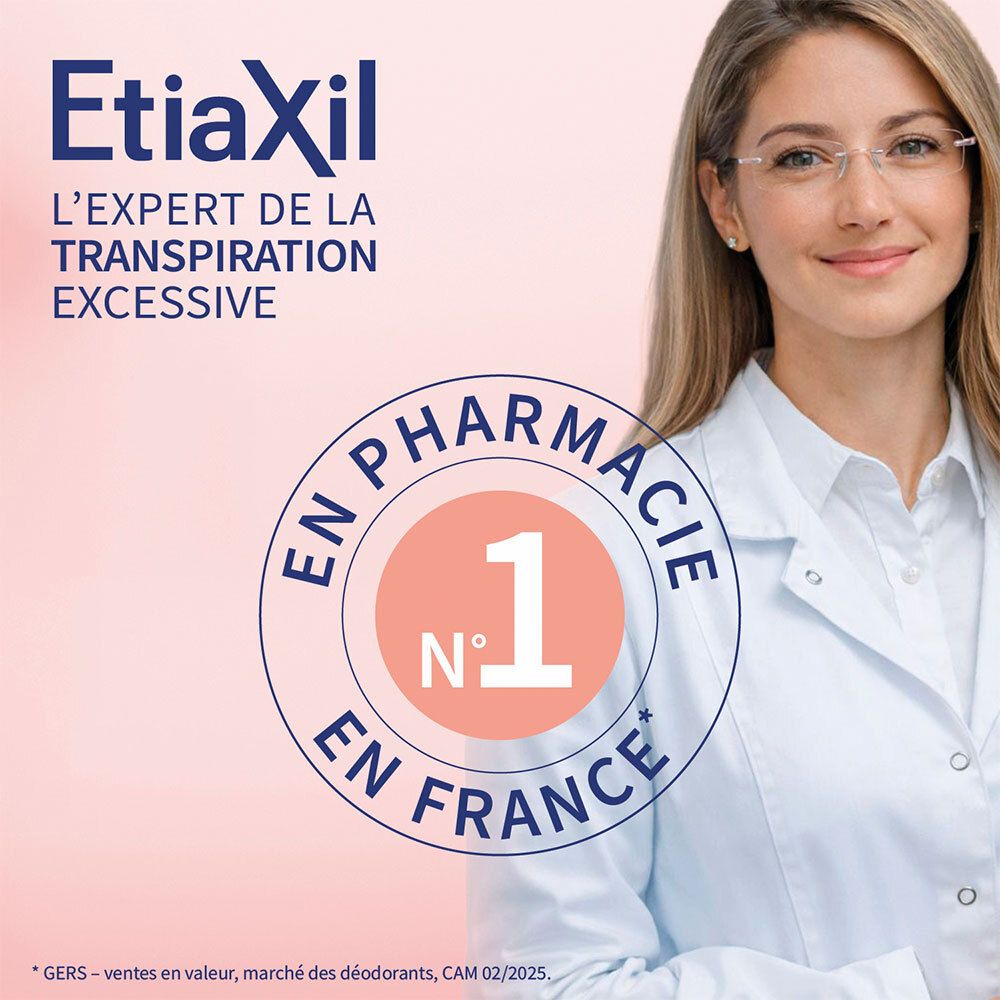 Une femme en blouse blanche sourit, logo Etiaxil et sceau "N°1 en France".