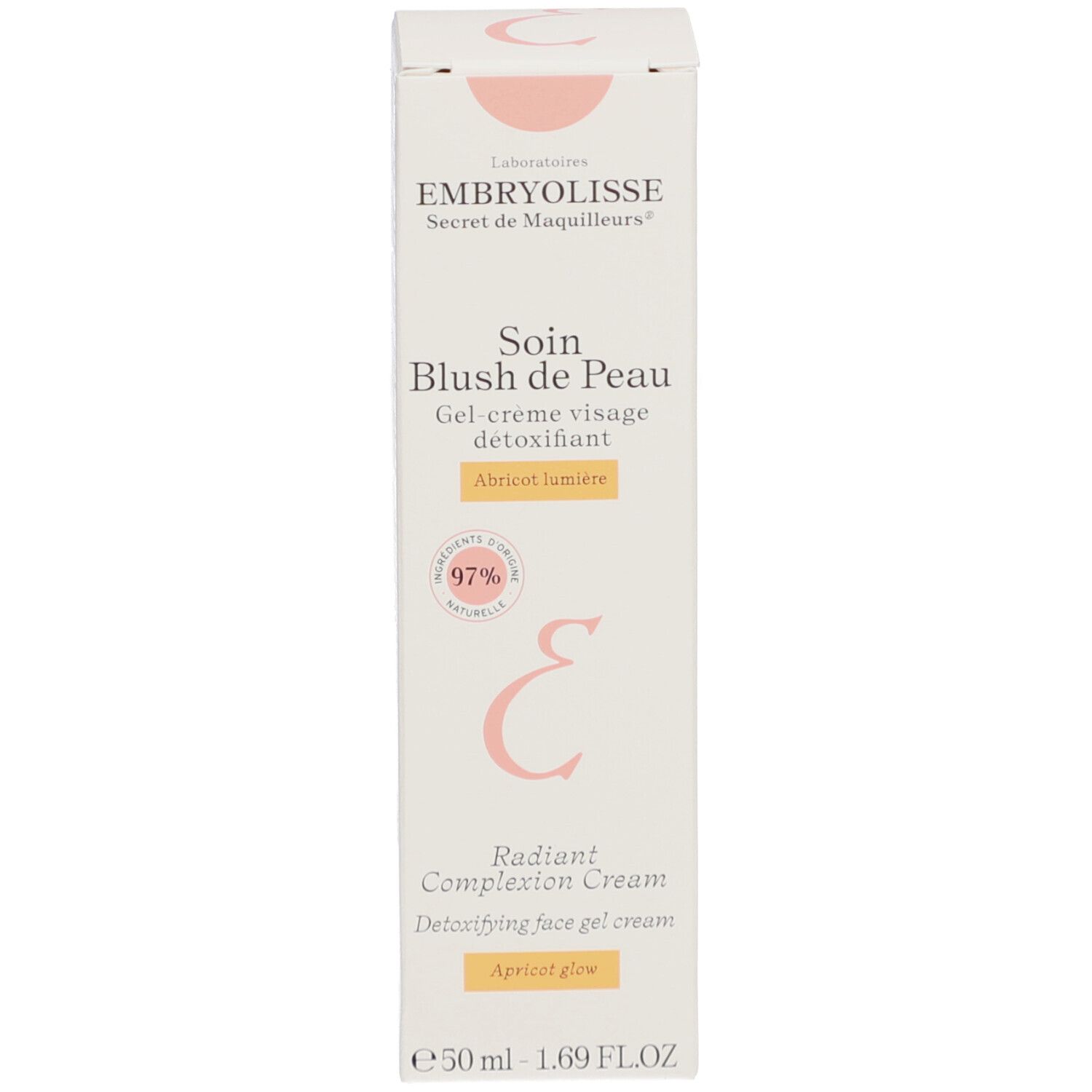 Emballage du produit. Boîte avec nom du produit et de la marque. Texte: Soin Blush de Peau, Apricot lumière. 97% ingrédients naturels.