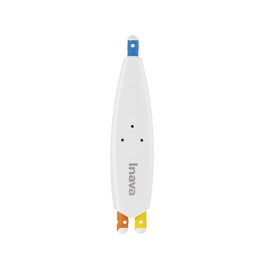 Brosse interdentaire blanche avec extrémités colorées. Brins bleus, orange et jaunes. Logo Inava.