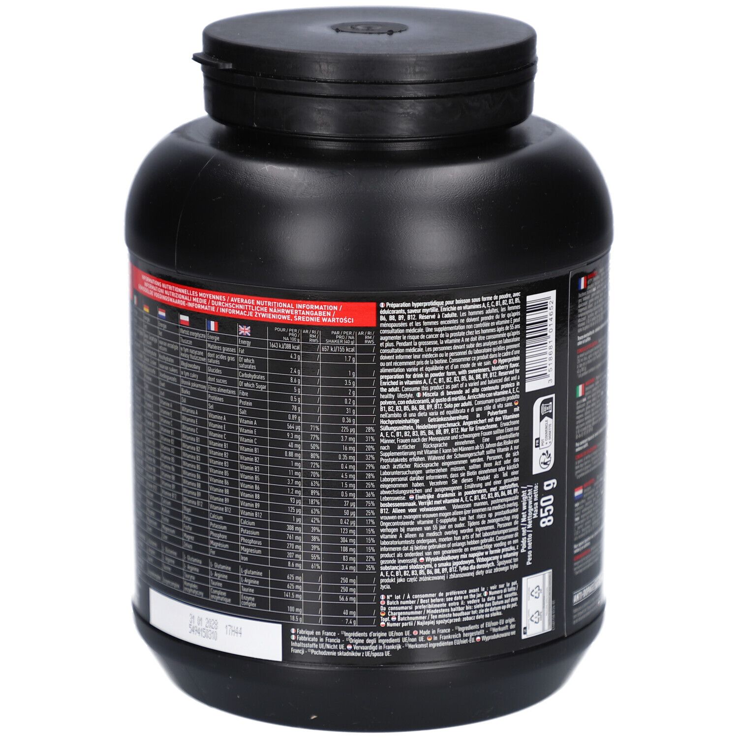 Gros plan du dos du pot noir. Détail du tableau nutritionnel et des ingrédients.