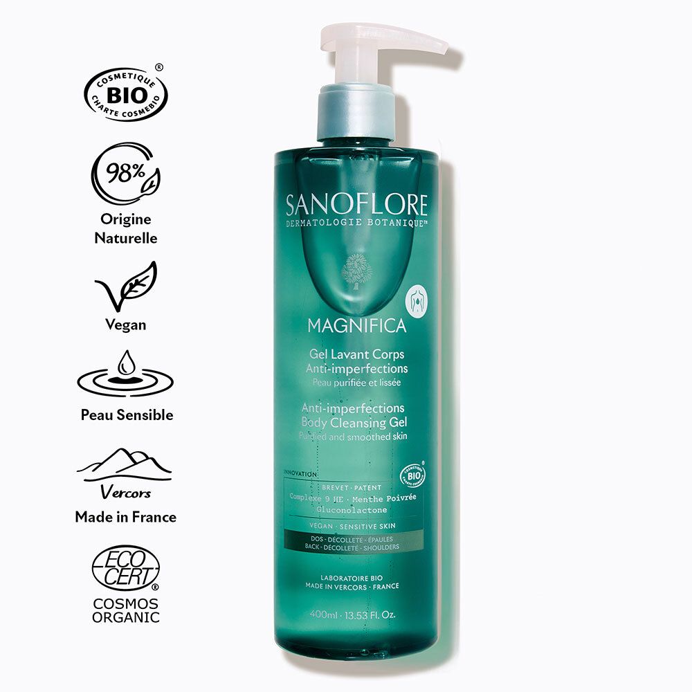 Flacon vert avec pompe blanche. Inscription: Sanoflore, Magnifica, Gel Lavant Corps Anti-imperfections. Certifications bio.