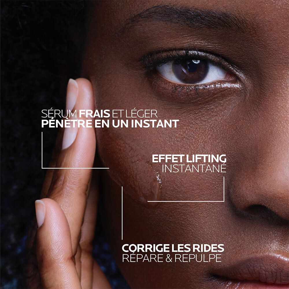 Femme touchant son visage. Texte: Sérum frais et léger pénètre en un instant. Effet lifting instantané. Corrige les rides.