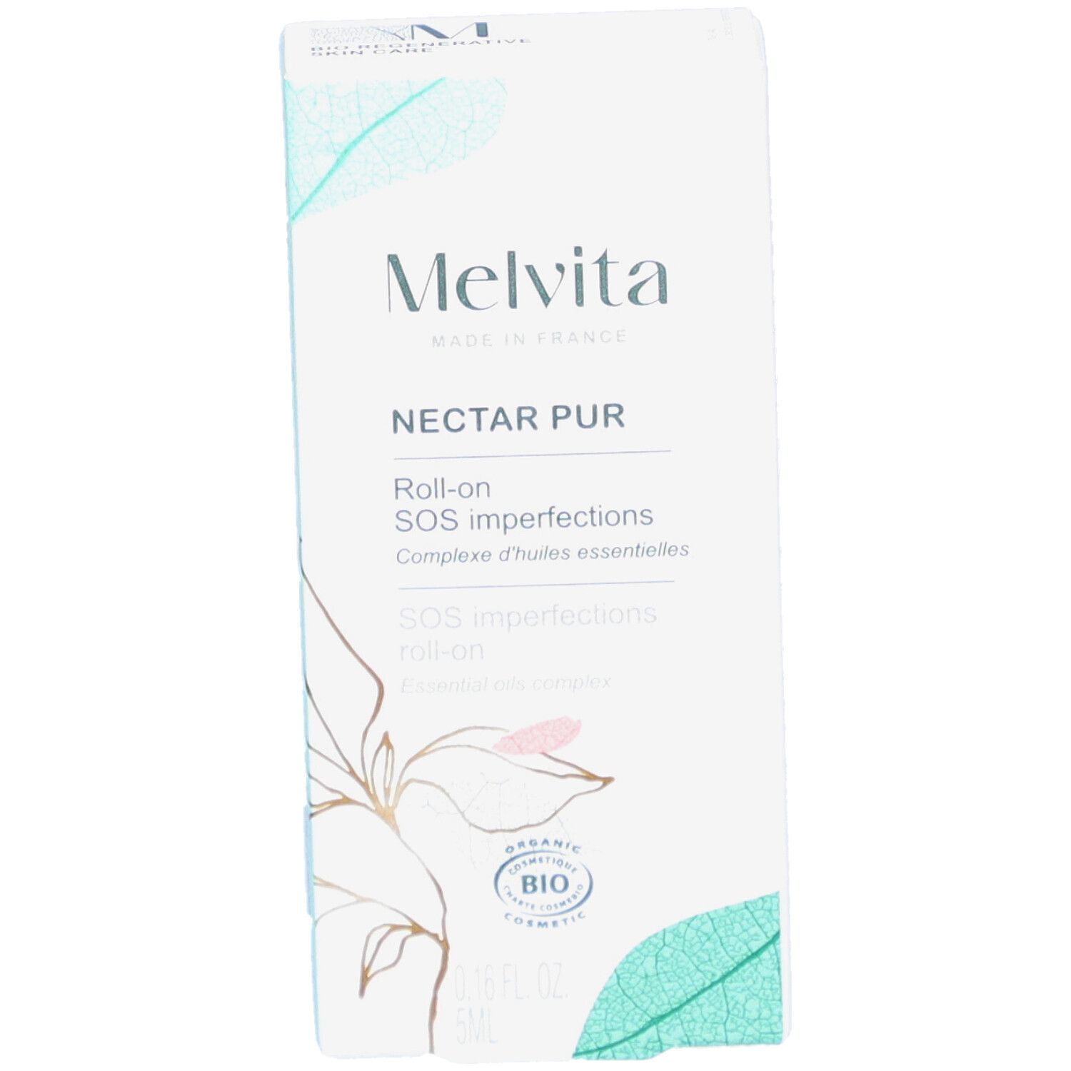 Boîte blanche avec logo et nom du produit. Contient un roll-on pour imperfections. Certification bio.