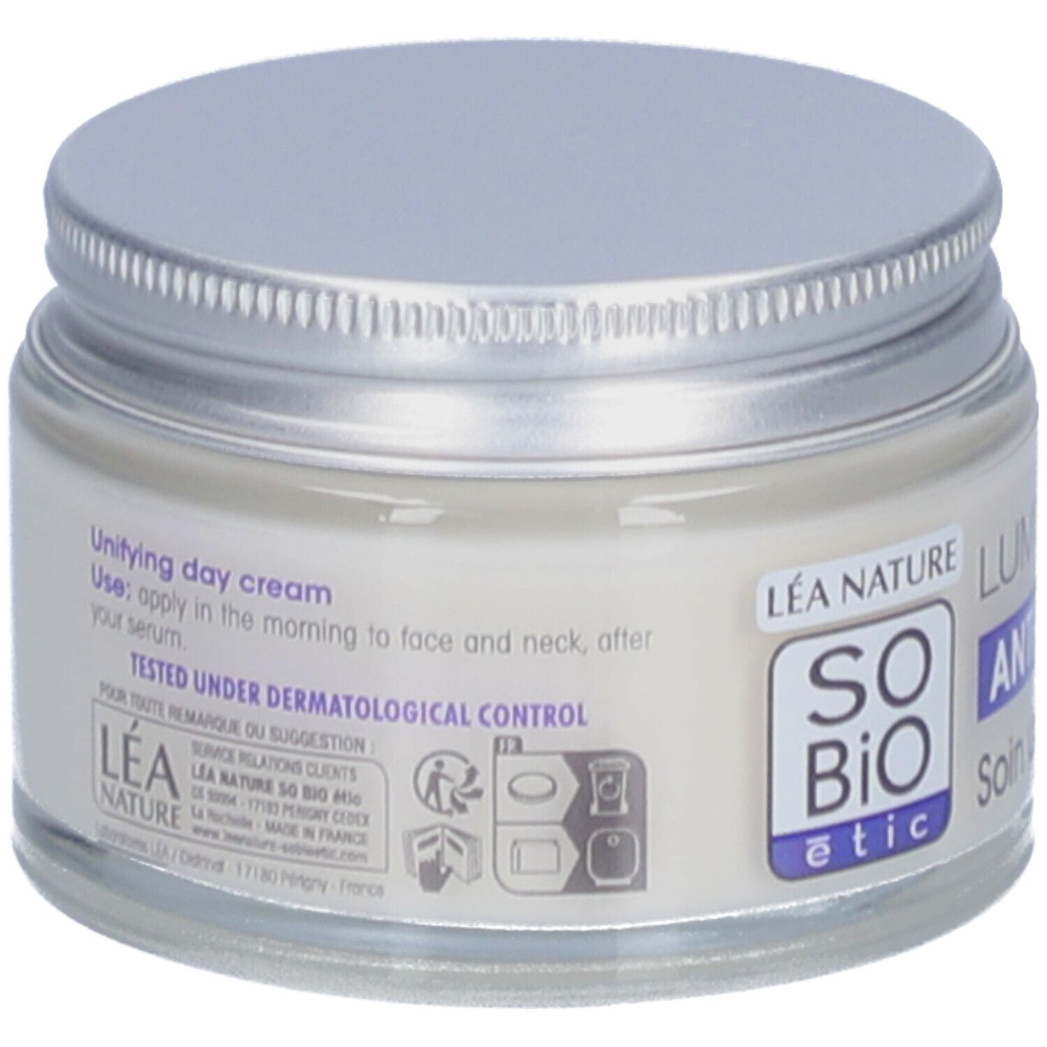 Pot de crème avec couvercle argenté. Inscription: SO BIO etic, Lumi'Lys, Unifying day cream. Testé sous contrôle dermatologique.