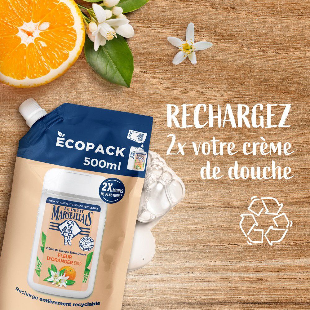 Recharge et flacon de gel douche.  Oranges et fleurs sur bois.