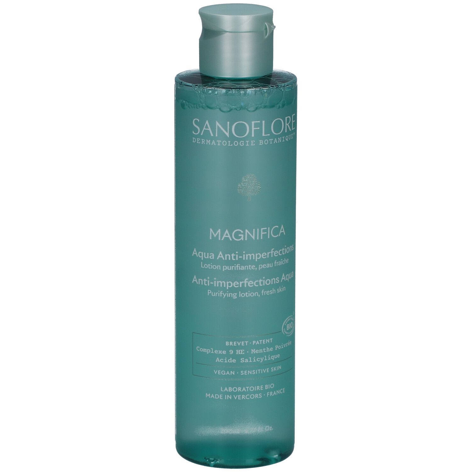 Flacon turquoise avec bouchon blanc. Inscription: Sanoflore, Magnifica Aqua Anti-imperfections.