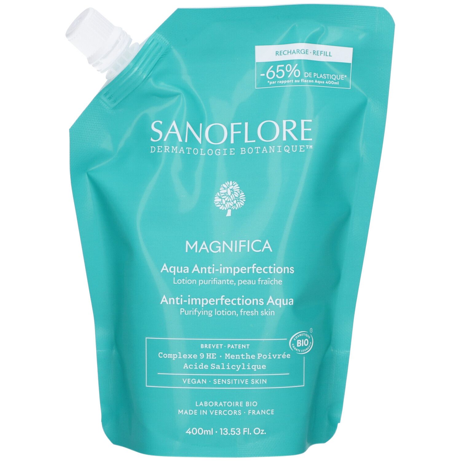 Recharge turquoise SANOFLORE Magnifica Aqua Anti-imperfections. Texte et logo. Bouchon blanc. Label bio.