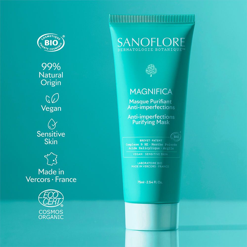 Tube turquoise avec bouchon blanc. Inscription: Sanoflore, Magnifica Masque Purifiant Anti-imperfections. Certification bio, Vegan.