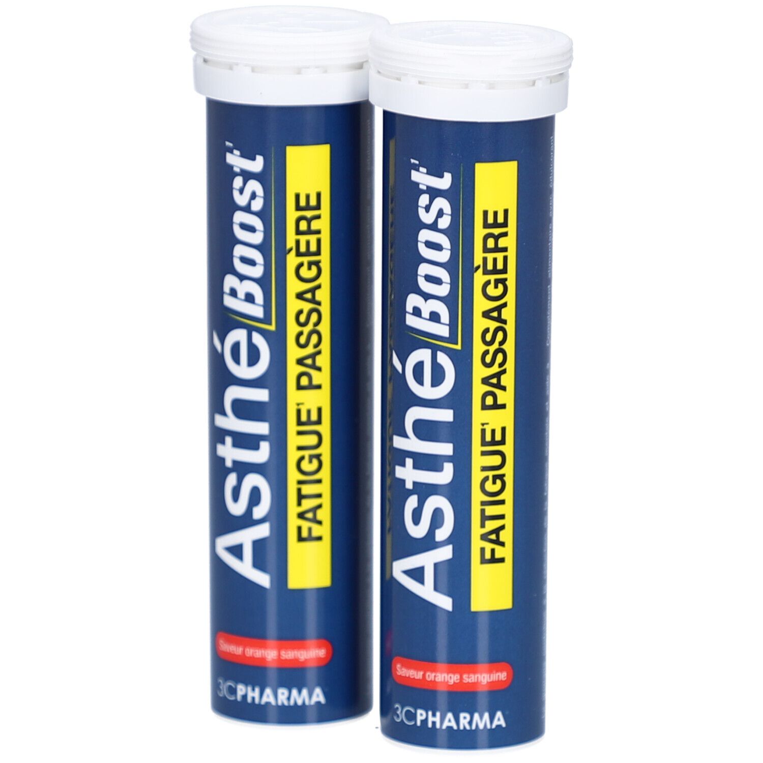 Deux tubes bleus avec bouchons blancs. Inscription: Asthé Boost, Fatigue Passagère. Bande jaune avec texte. Logo 3C Pharma.
