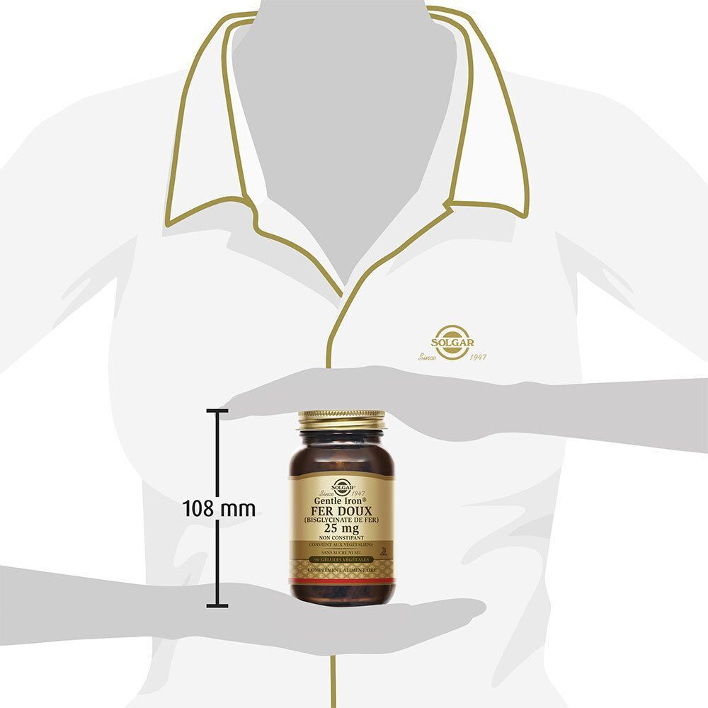 Mains montrant la taille d'un flacon de Solgar Gentle Iron Fer Doux 25 mg (108 mm).