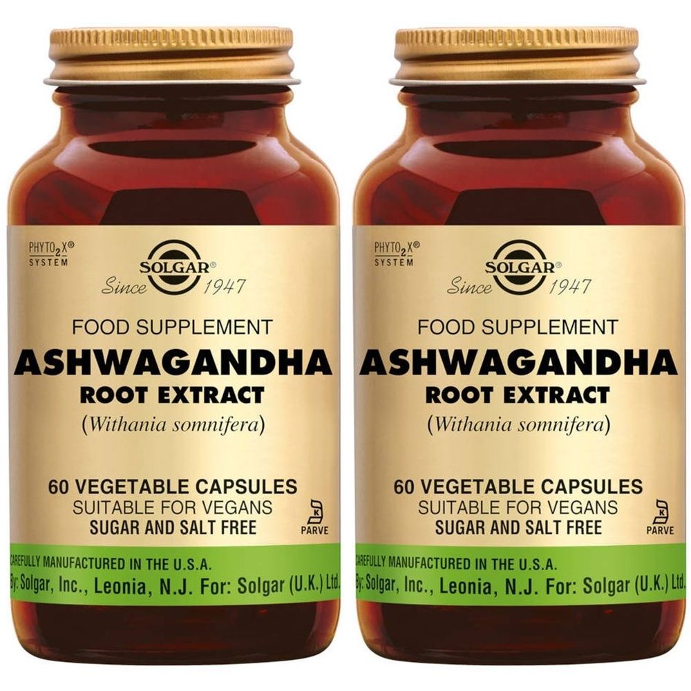 Deux flacons de SOLGAR Ashwagandha Root Extract. Flacons en verre brun avec bouchons dorés et étiquettes avec informations.