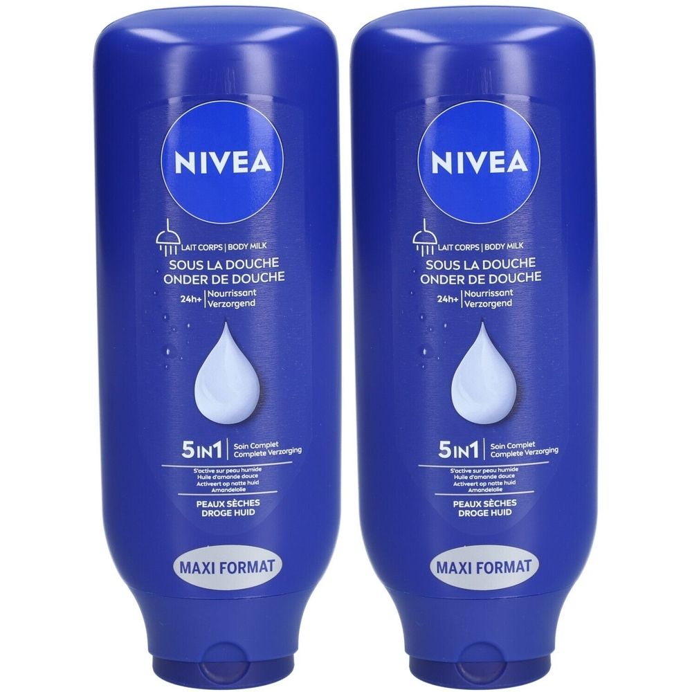 Deux flacons bleus avec étiquette blanche. Inscription: NIVEA, Lait Corps, Sous la Douche, 5in1, Maxi Format. Pour peaux sèches.