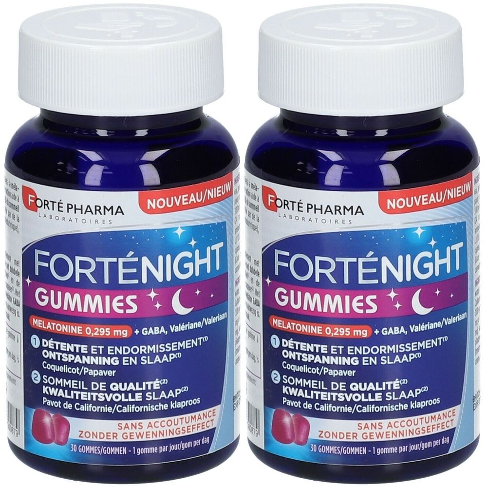 Deux flacons de FortéNight Gummies. Flacons bleus avec couvercles blancs. Inscription : Forté Pharma, FortéNight Gummies, mélatonine.