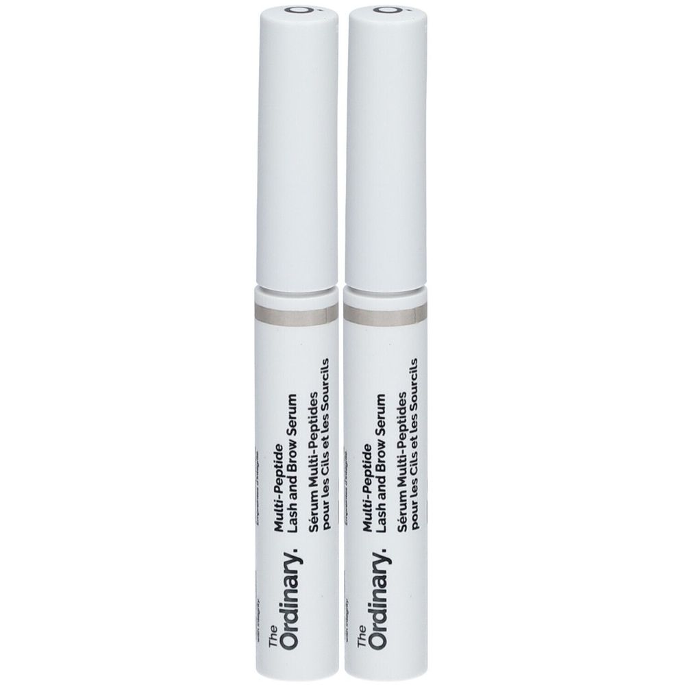 Deux flacons blancs de sérum Multi-Peptides pour cils et sourcils. Inscription : The Ordinary.