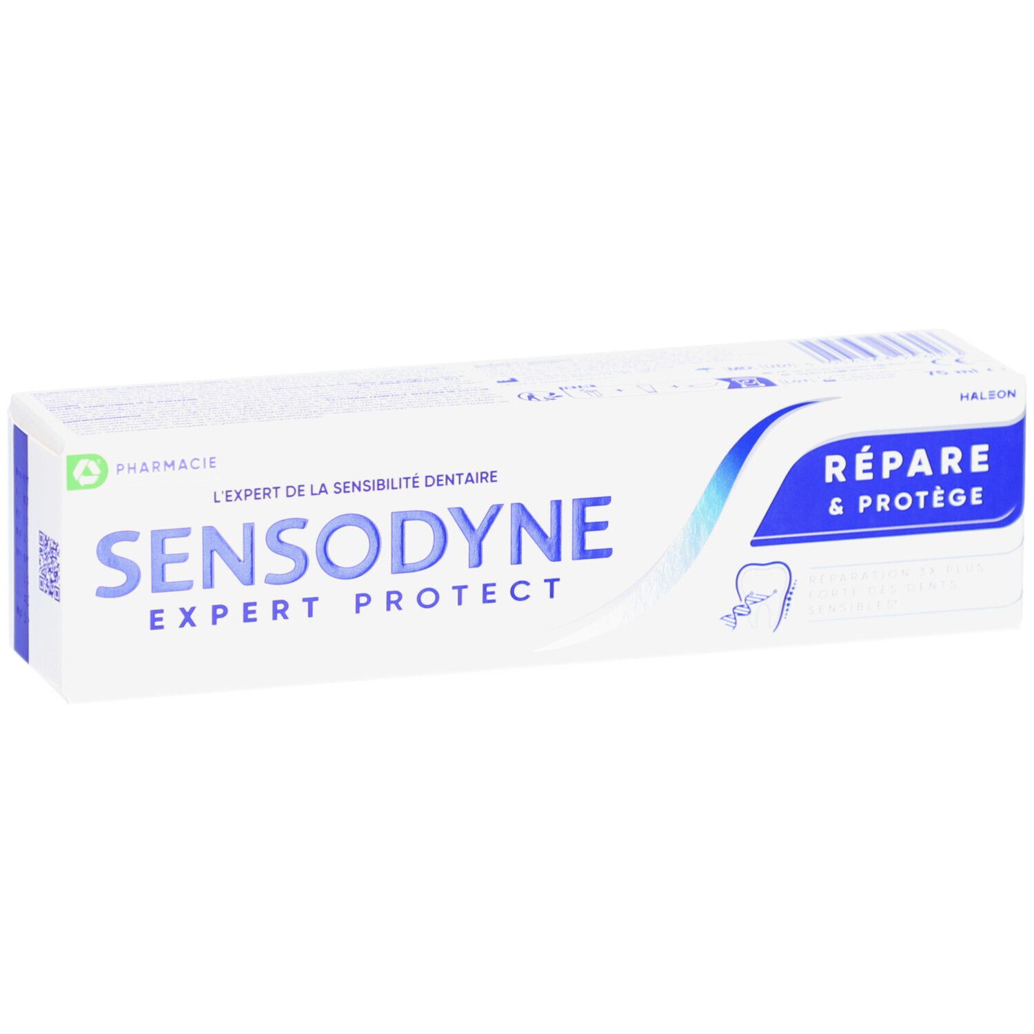 Emballage de dentifrice blanc avec des accents bleus. Inscription : SENSODYNE EXPERT PROTECT, RÉPARE & PROTÈGE. Logo de pharmacie.