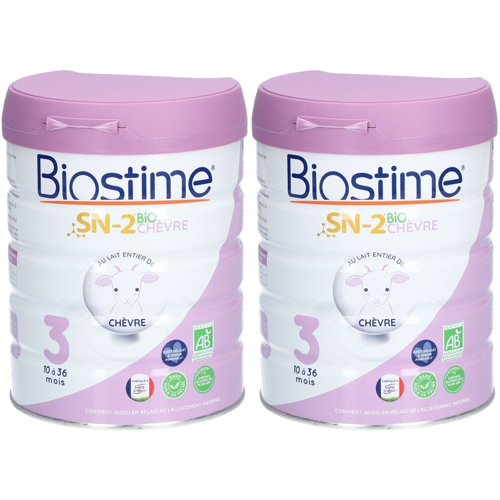 Deux boîtes de lait infantile Biostime, couvercles violets. Inscription: SN-2 Bio Chèvre, 3, 10 à 36 mois. Avec logos bio.