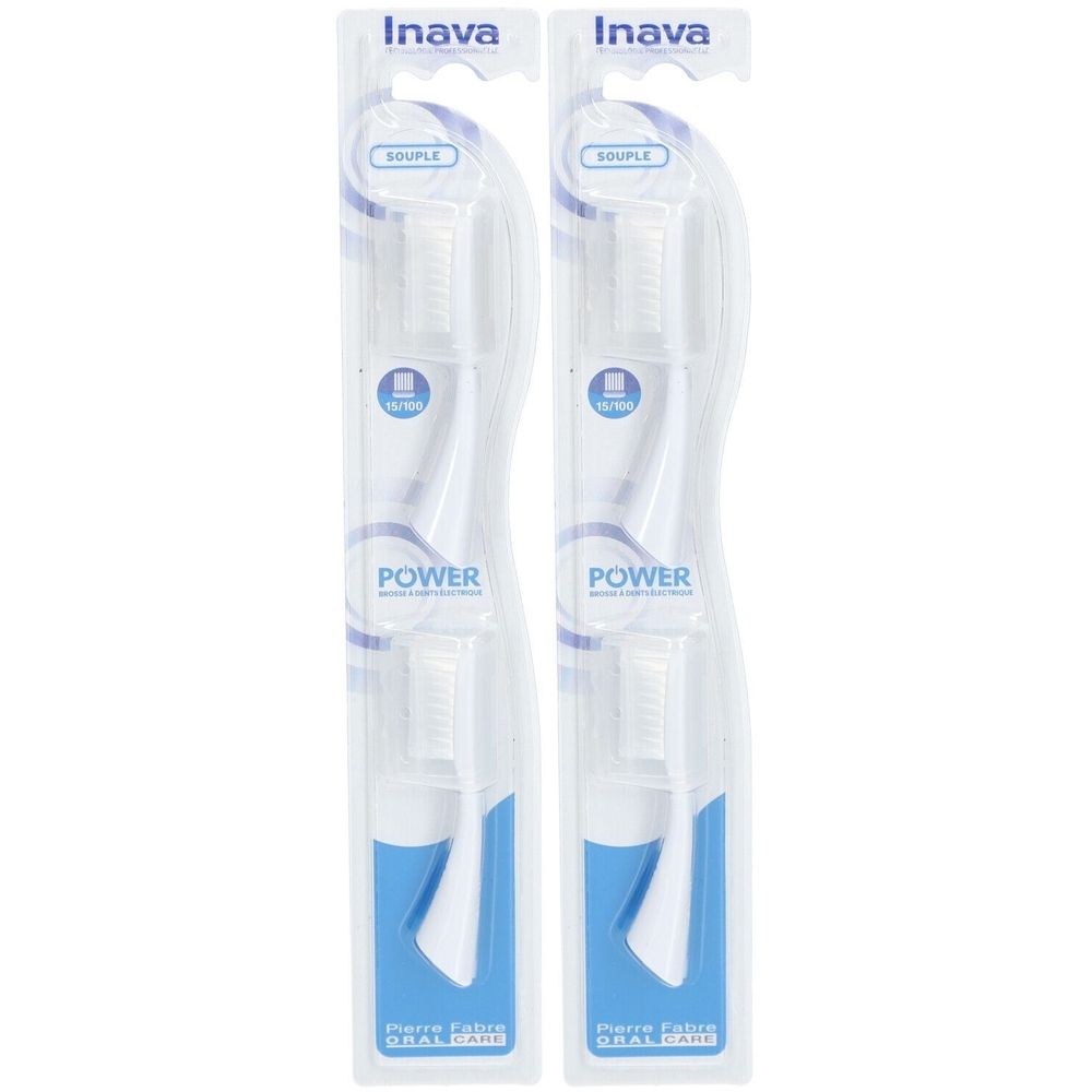 Deux brosses à dents dans un emballage transparent. Marque Inava, inscription POWER et Pierre Fabre Oral Care.