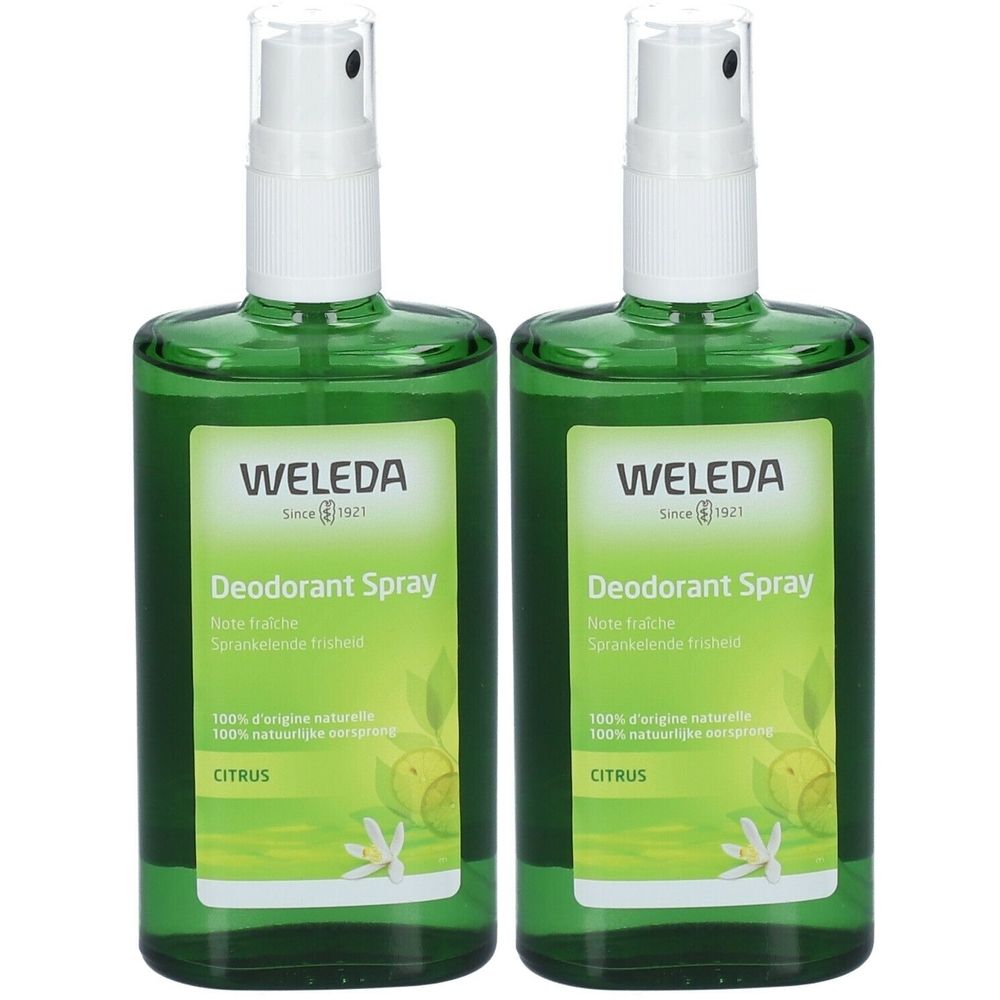 Deux flacons pulvérisateurs verts avec des vaporisateurs blancs. Étiquettes : "WELEDA Déodorant Spray Citrus".