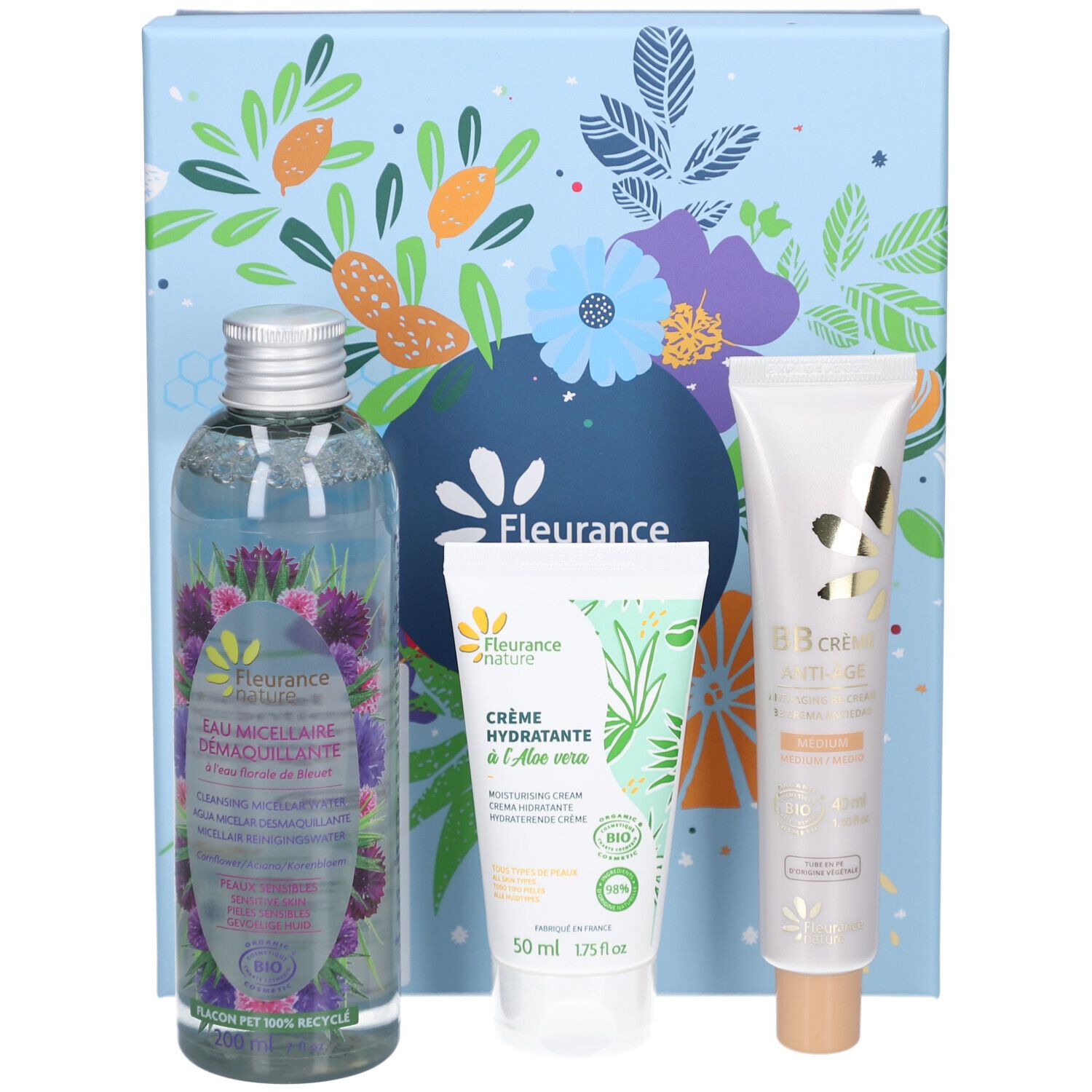 Trois produits cosmétiques : eau micellaire, crème hydratante et BB crème. Tous avec logo et éléments floraux.