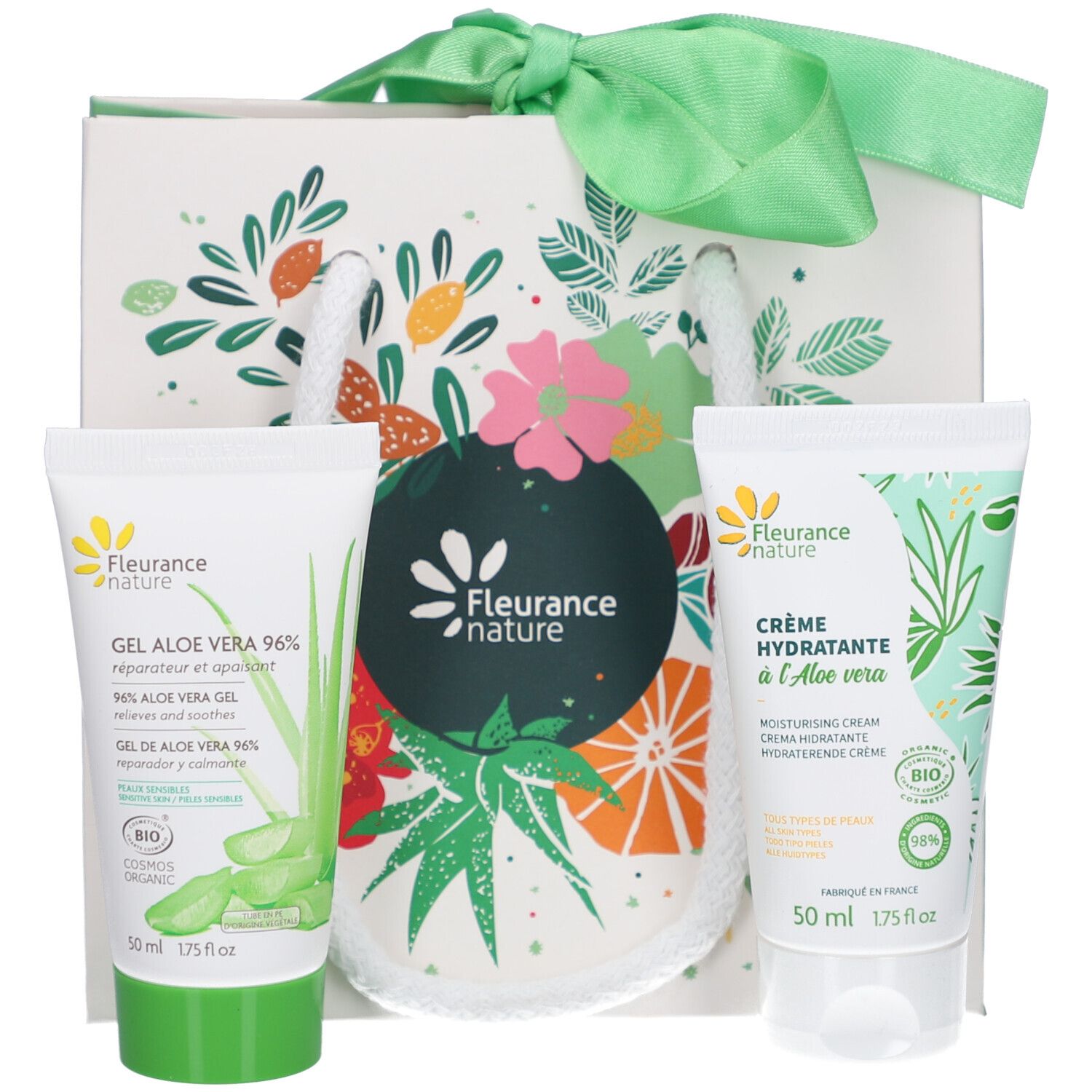 Coffret cadeau avec deux tubes et une éponge dans un sac en papier. Logo Fleurance nature. Textes: Gel Aloe Vera, Crème hydratante.