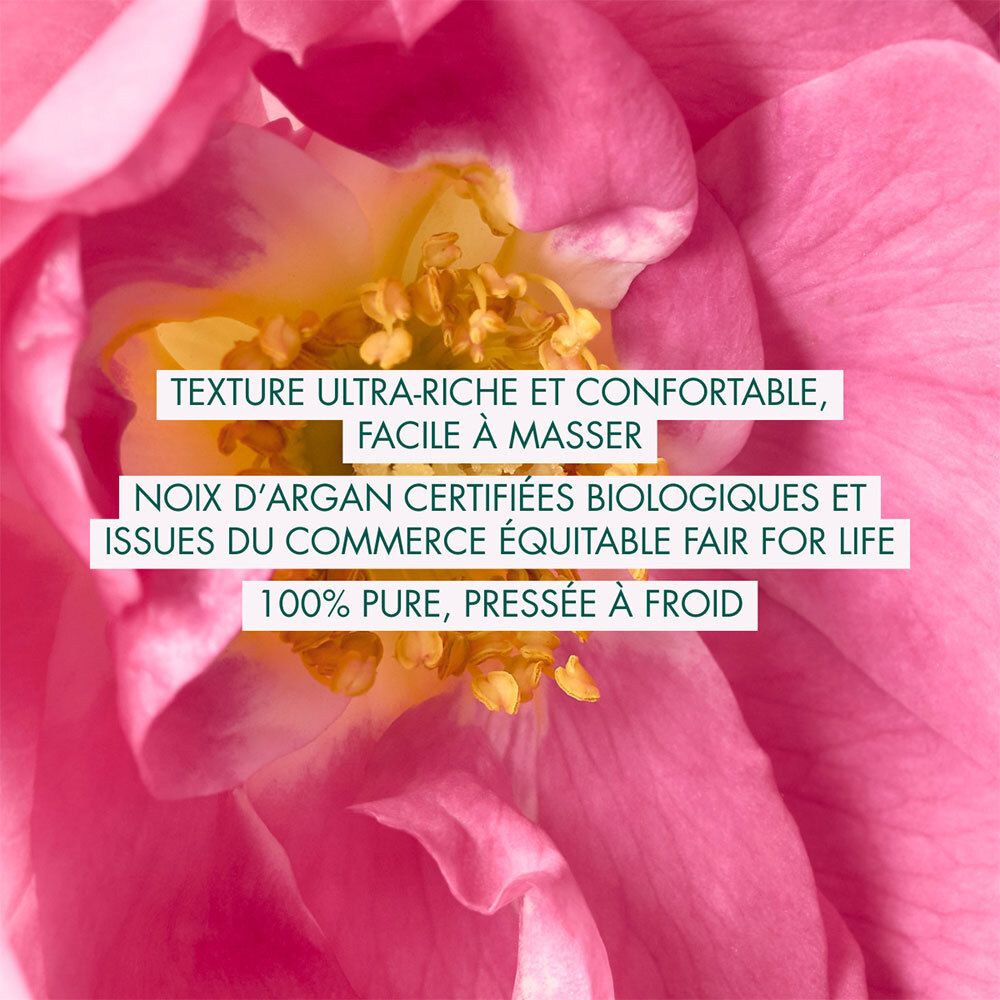 Gros plan sur une rose. Texte: Texture ultra-riche et confortable, facile à masser. Fair for Life.