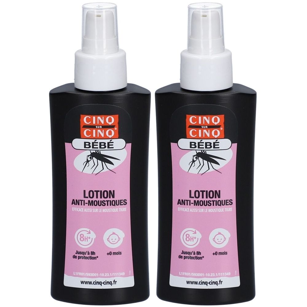 Deux flacons noirs avec vaporisateur blanc. Inscription: CINQ SUR CINQ BÉBÉ, Lotion Anti-Moustiques. Étiquette rose avec insecte.