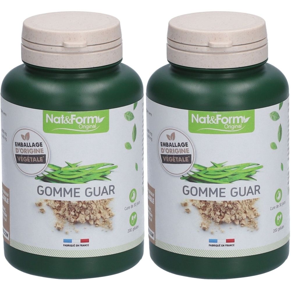 Deux flacons verts avec couvercles beiges. Étiquettes avec "Nat&Form Original" et "GOMME GUAR". Emballage d'origine végétale.