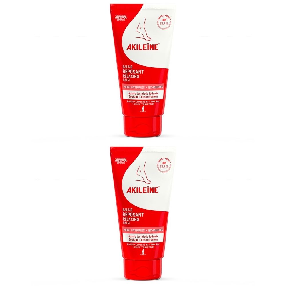 Deux tubes de Akileïne Baume Reposant. Emballage blanc et rouge avec logo et nom du produit. Texte : Pieds fatigués + gonflements.