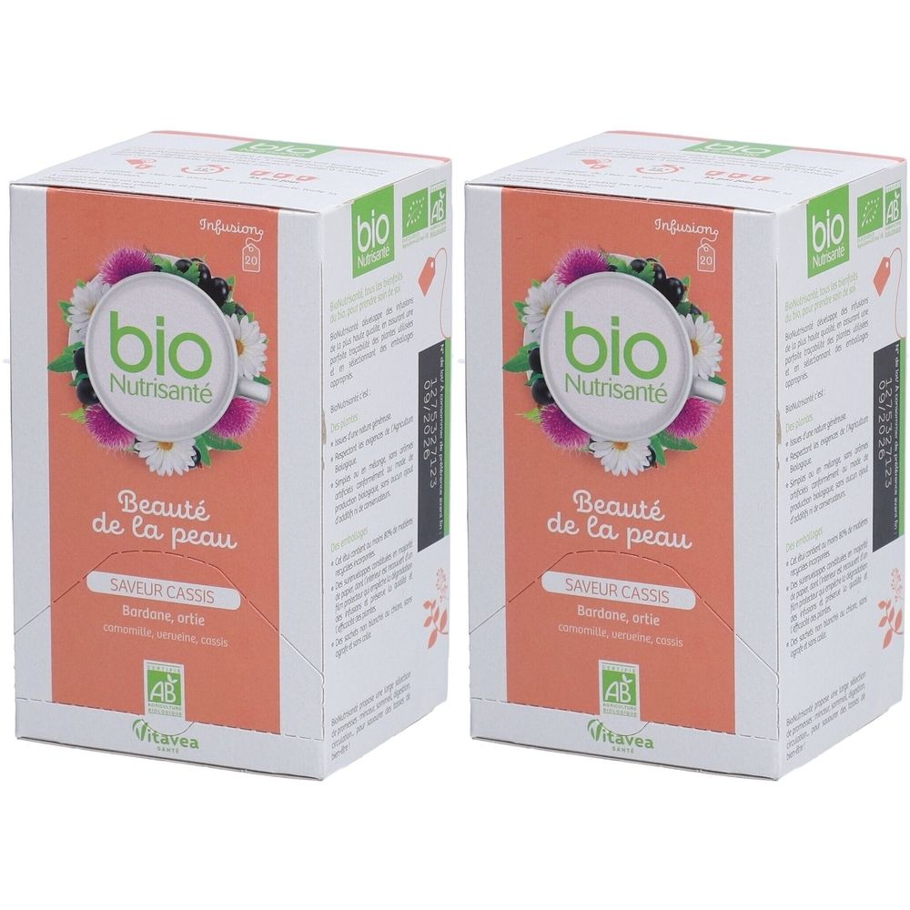 Deux boîtes de thé "Bio Nutrisanté Beauté de la peau". Inscriptions : "SAVEUR CASSIS", label bio, logo Vitavea.