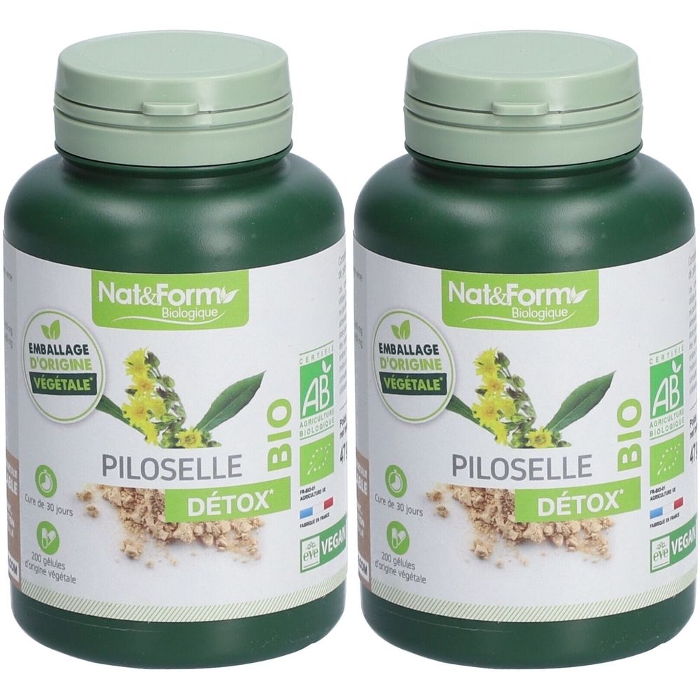 Deux flacons verts avec couvercles verts. Étiquettes avec "Nat&Form", "Piloselle Détox" et "BIO".