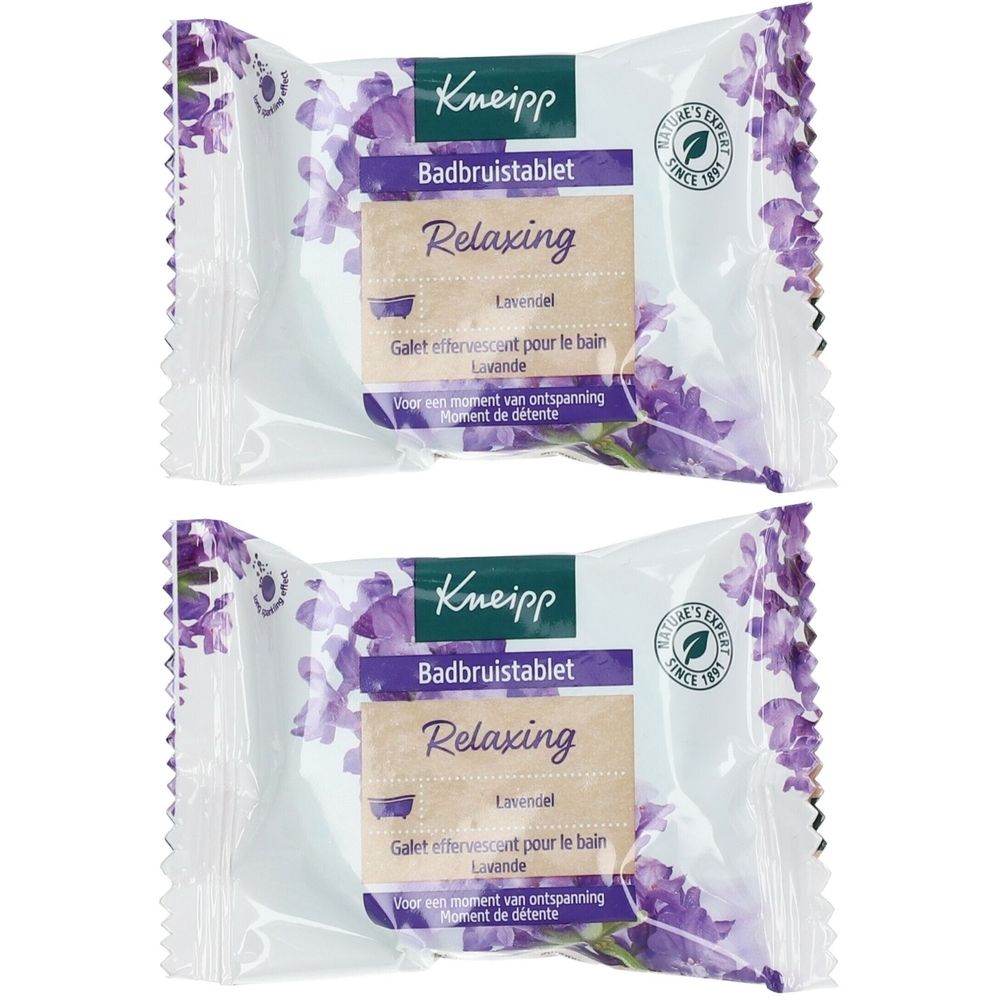 Deux tablettes de bain Kneipp emballées. Inscription: Relaxing Lavande. Emballage avec motif de lavande et logo Kneipp.