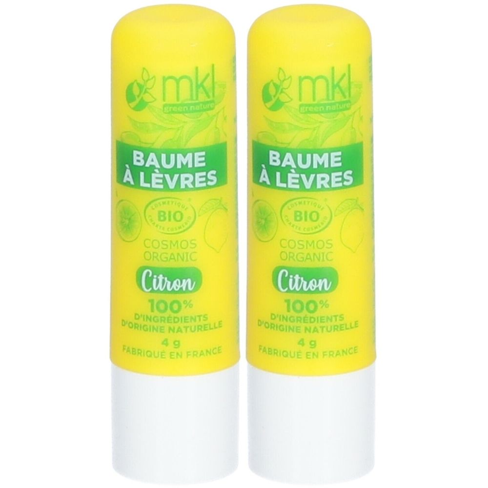 Deux sticks de baume à lèvres jaunes avec texte vert. Inscription: Baume à lèvres, Bio, Citron, 100% d'ingrédients d'origine naturelle, 4g, Fabriqué en France.