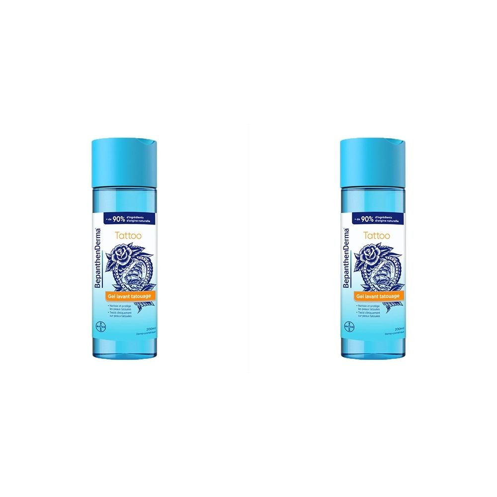Deux flacons bleus avec bouchon bleu. Inscription : BepanthenDerma, Tattoo, Gel lavant. Logo avec motif de tatouage.