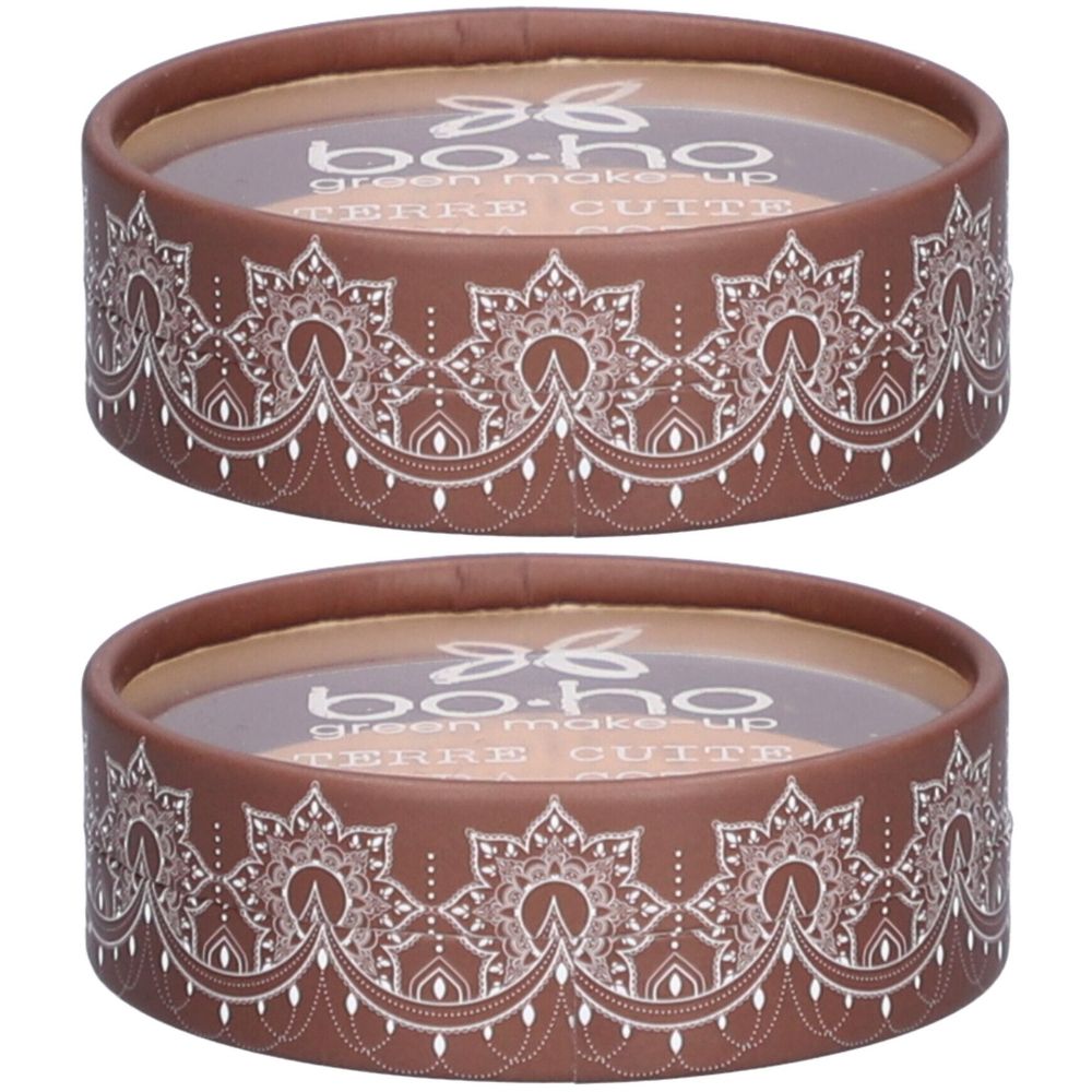 Deux contenants ronds avec couvercles marron et motifs blancs. Inscription : bo-ho green make-up TERRE CUITE.