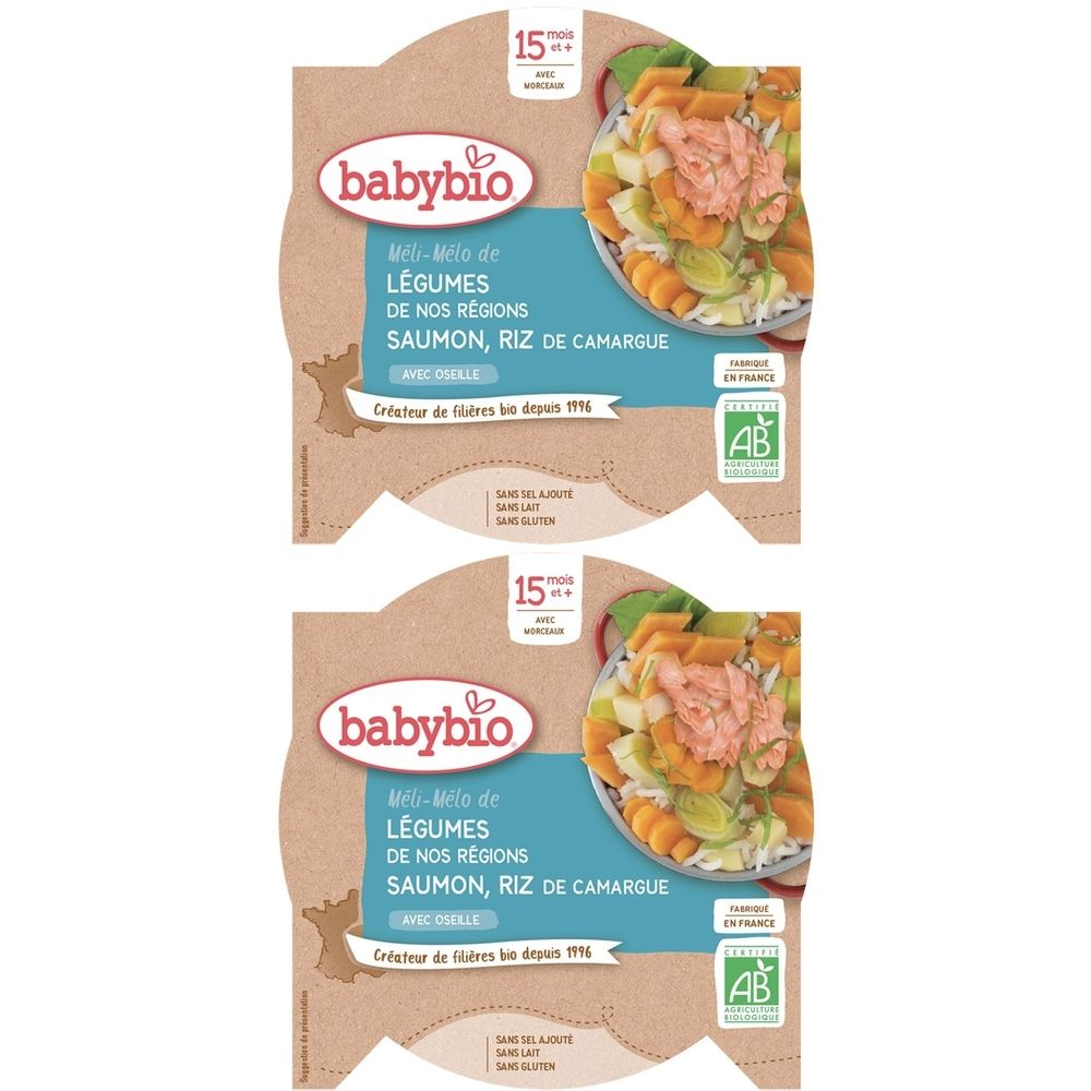 Deux emballages de légumes Babybio avec saumon, riz et oseille. Label bio et texte : dès 15 mois.