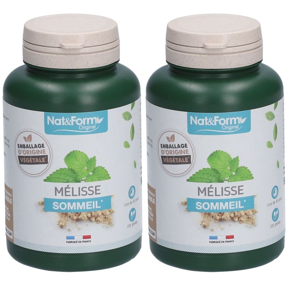 Deux flacons verts avec couvercles beiges. Étiquettes : "Nat&Form", "Mélisse Sommeil" et "Emballage d'origine végétale".